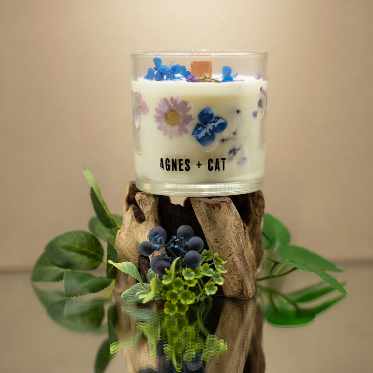 Agnes + Cat Botanical Soy Candle – Moorland
